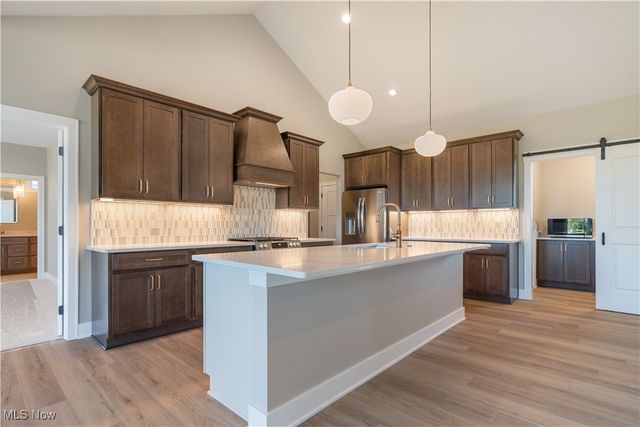 525 Gentlebrook Boulevard SW, Hartville, OH 44632