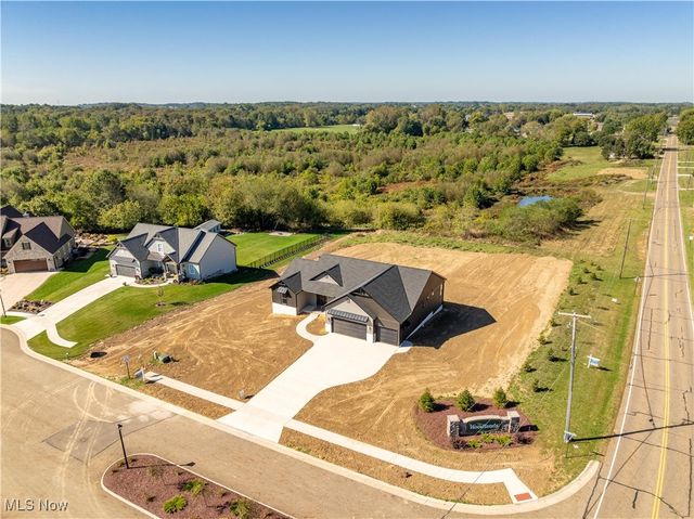 525 Gentlebrook Boulevard SW, Hartville, OH 44632