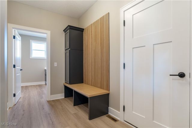 525 Gentlebrook Boulevard SW, Hartville, OH 44632