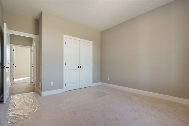 525 Gentlebrook Boulevard SW, Hartville, OH 44632