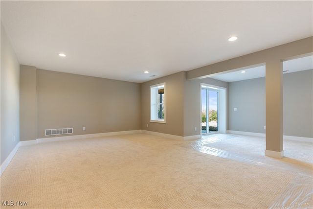 525 Gentlebrook Boulevard SW, Hartville, OH 44632