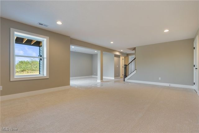 525 Gentlebrook Boulevard SW, Hartville, OH 44632