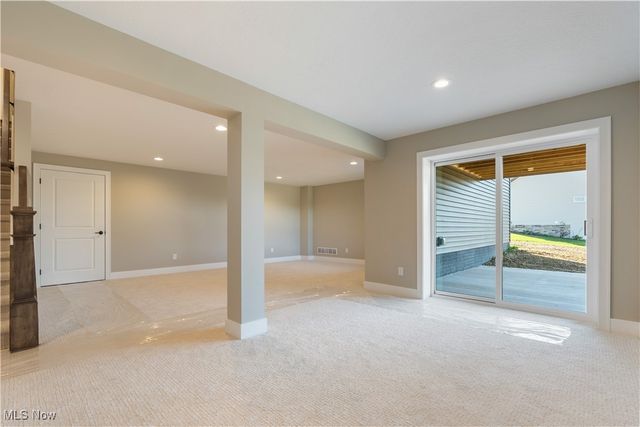 525 Gentlebrook Boulevard SW, Hartville, OH 44632