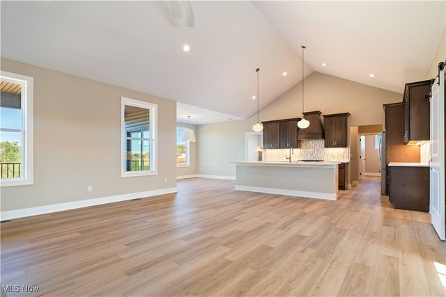 525 Gentlebrook Boulevard SW, Hartville, OH 44632