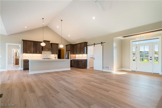 525 Gentlebrook Boulevard SW, Hartville, OH 44632