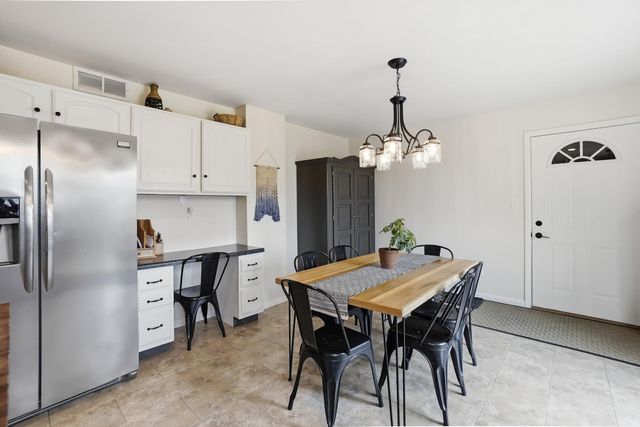 509 Shawnee Drive, Lowell, IN 46356