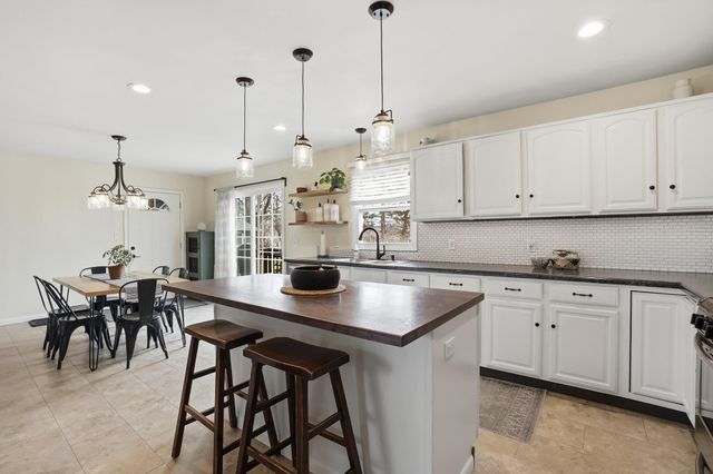 509 Shawnee Drive, Lowell, IN 46356