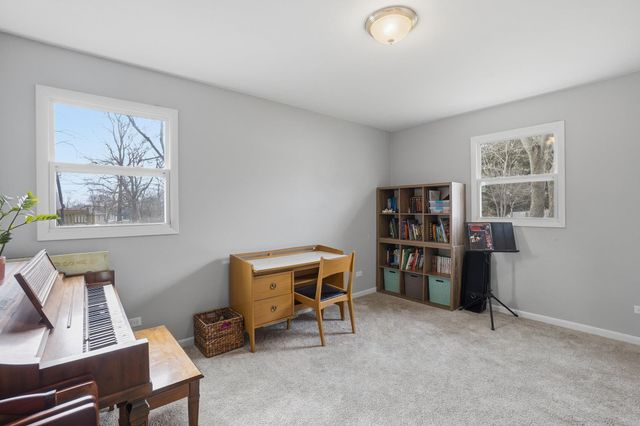 509 Shawnee Drive, Lowell, IN 46356