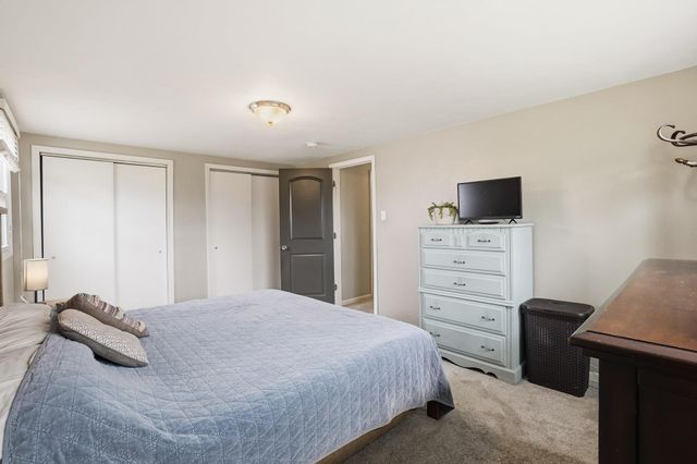 509 Shawnee Drive, Lowell, IN 46356