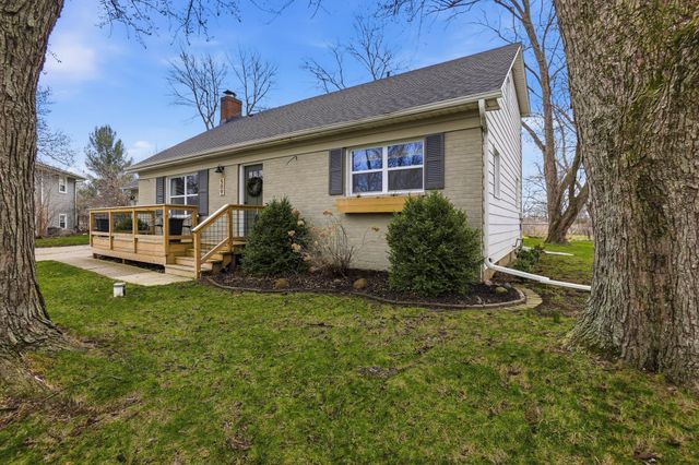 509 Shawnee Drive, Lowell, IN 46356