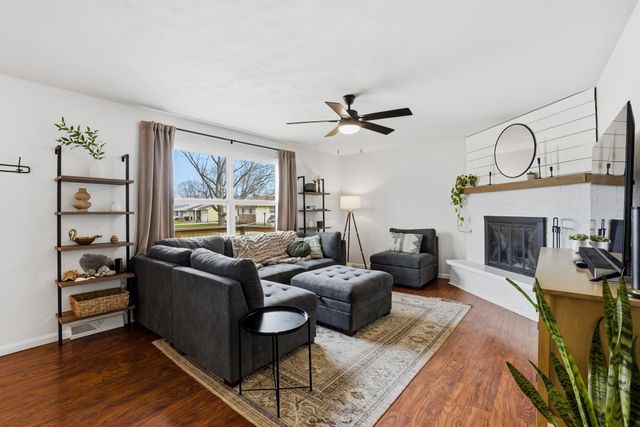 509 Shawnee Drive, Lowell, IN 46356