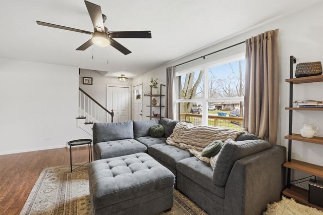 509 Shawnee Drive, Lowell, IN 46356