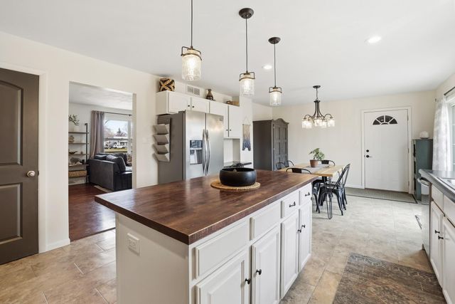 509 Shawnee Drive, Lowell, IN 46356