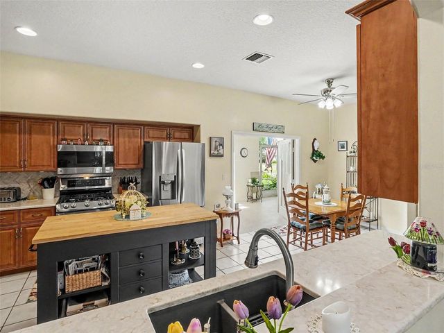 5366 INDIAN OCEAN LOOP, Tavares, FL 32778