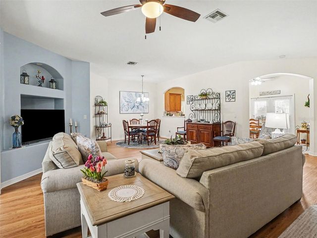 5366 INDIAN OCEAN LOOP, Tavares, FL 32778