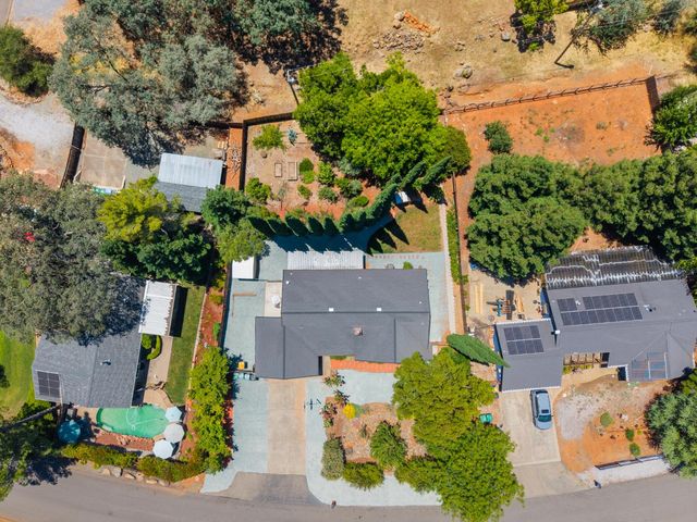 2586 Dudley Dr, Rescue, CA 95672