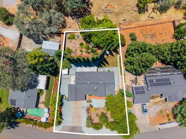 2586 Dudley Dr, Rescue, CA 95672