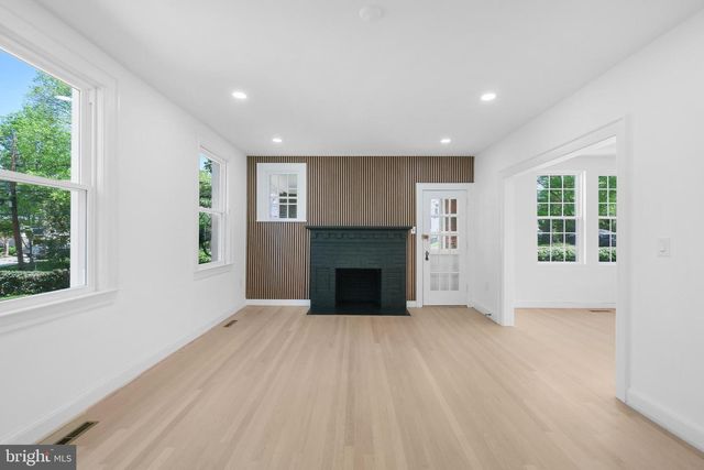 4400 RIDGE ST, Chevy Chase, MD 20815