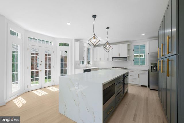 4400 RIDGE ST, Chevy Chase, MD 20815