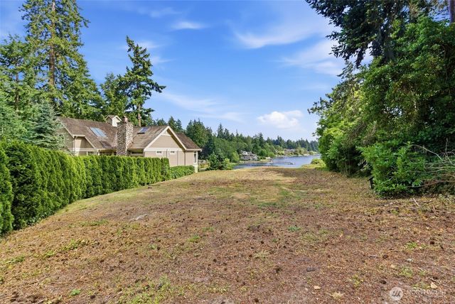 11623 Madera Gardens Drive SW, Lakewood, WA 98499