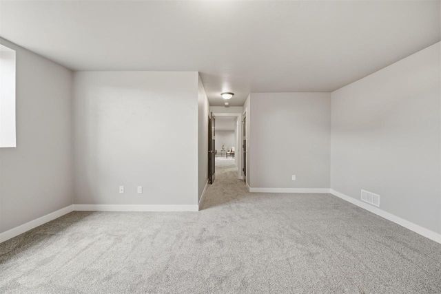 5735 N ACADIA DRIVE, Appleton, WI 54913