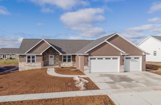 5735 N ACADIA DRIVE, Appleton, WI 54913