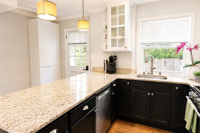 1725 CAMERON ST, Alexandria, VA 22314