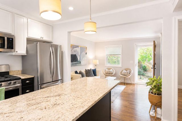1725 CAMERON ST, Alexandria, VA 22314