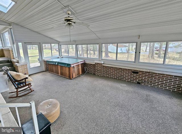 137 N HAWTHORNE DR, Altoona, PA 16602