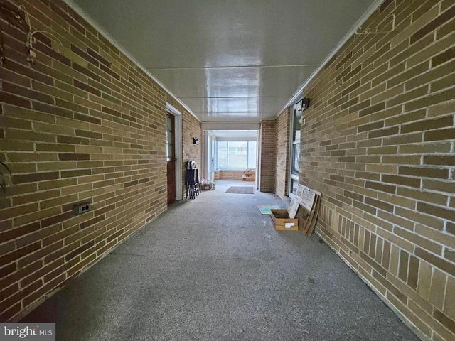 137 N HAWTHORNE DR, Altoona, PA 16602