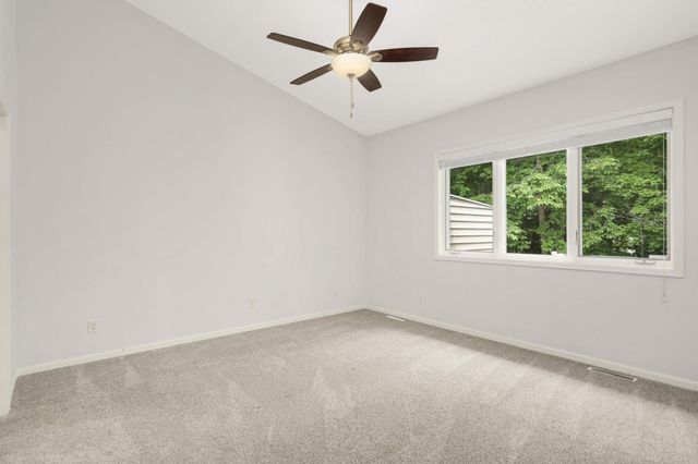 9260 Blackoaks Court N, Maple Grove, MN 55311