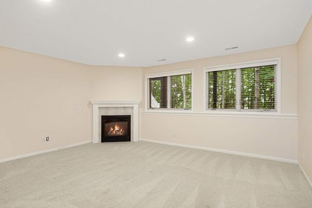 9260 Blackoaks Court N, Maple Grove, MN 55311