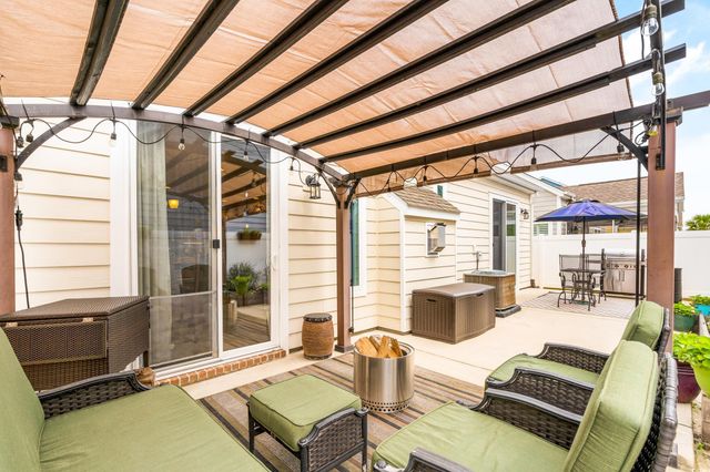 700 Lorenzo Dr., North Myrtle Beach, SC 29582