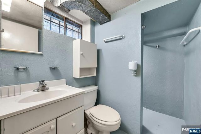 151 Knickerbocker Road, Englewood, NJ 07631
