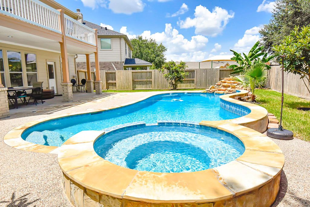 2415 Braypark Lane, Katy, TX 77450