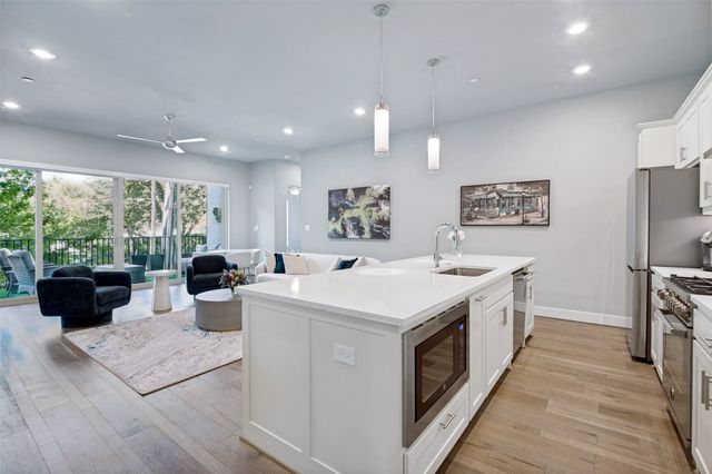 15875 Spectrum Drive 1101, Addison, TX 75001