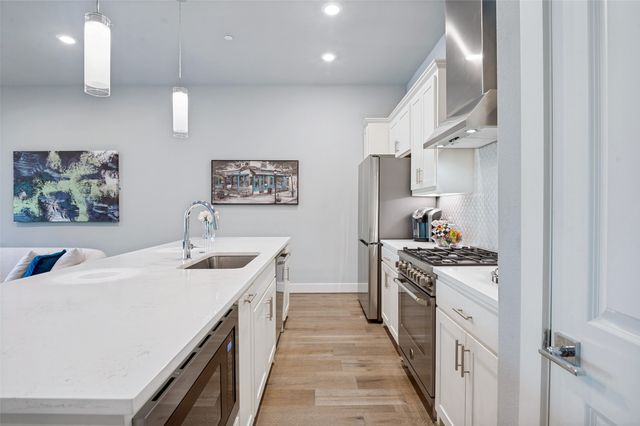 15875 Spectrum Drive 1101, Addison, TX 75001