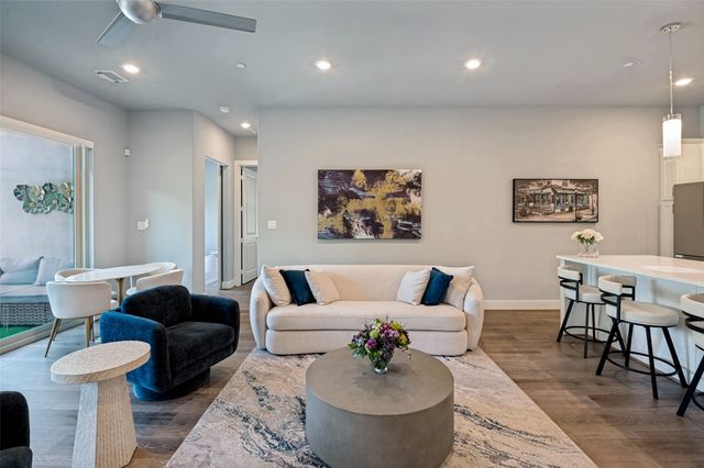 15875 Spectrum Drive 1101, Addison, TX 75001
