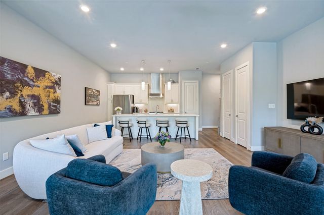 15875 Spectrum Drive 1101, Addison, TX 75001
