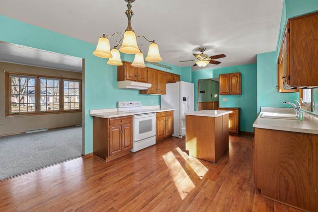 219 CENTER STREET, North Fond Du Lac, WI 54937