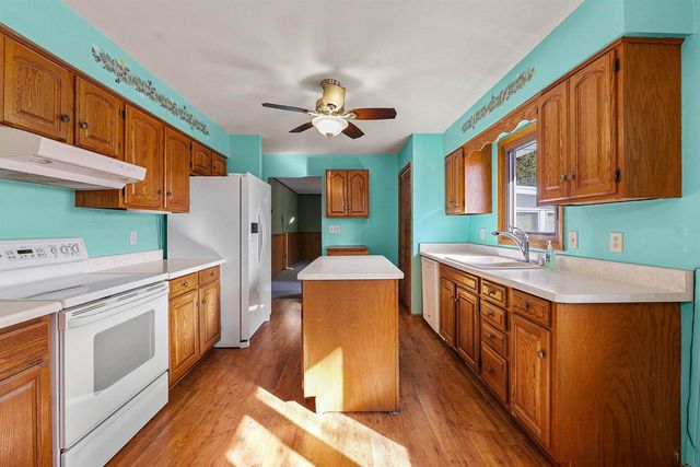 219 CENTER STREET, North Fond Du Lac, WI 54937