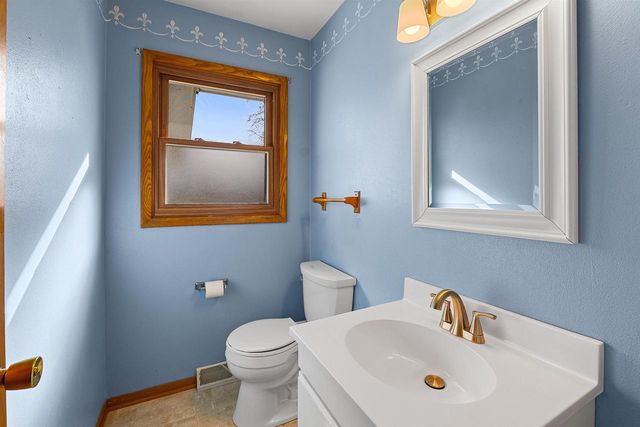 219 CENTER STREET, North Fond Du Lac, WI 54937