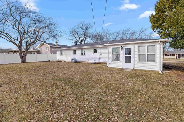 219 CENTER STREET, North Fond Du Lac, WI 54937