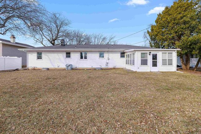 219 CENTER STREET, North Fond Du Lac, WI 54937