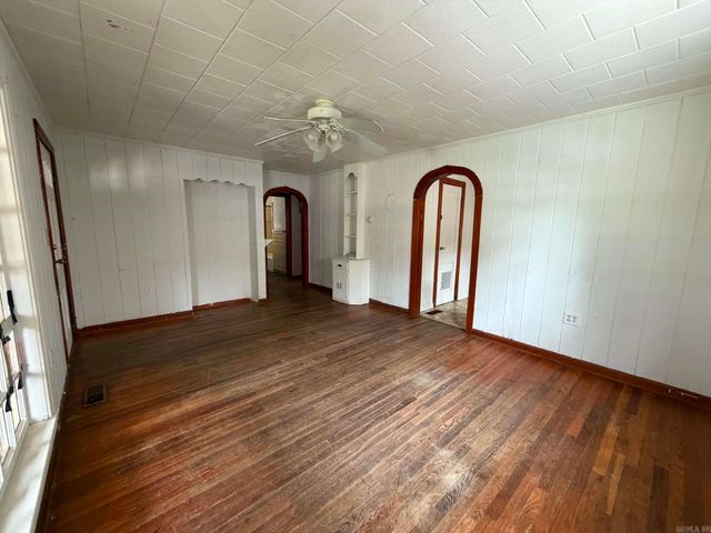 594 N 5th Avenue, Piggott, AR 72454