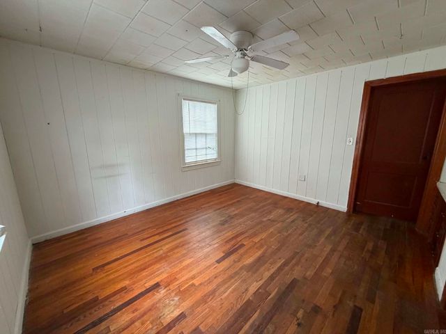 594 N 5th Avenue, Piggott, AR 72454