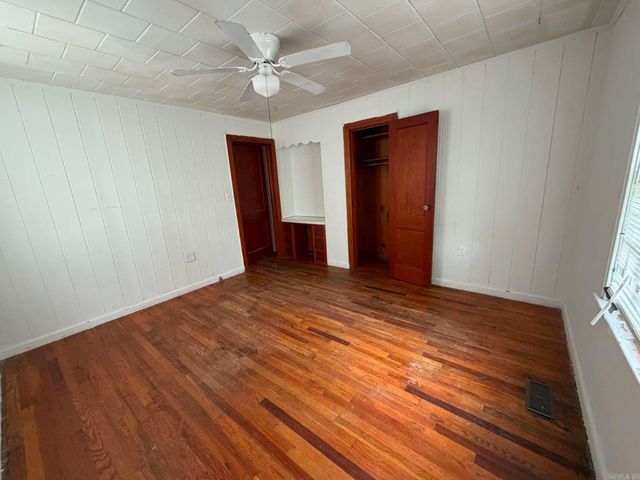 594 N 5th Avenue, Piggott, AR 72454