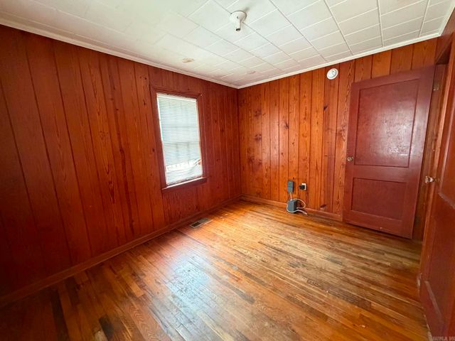 594 N 5th Avenue, Piggott, AR 72454