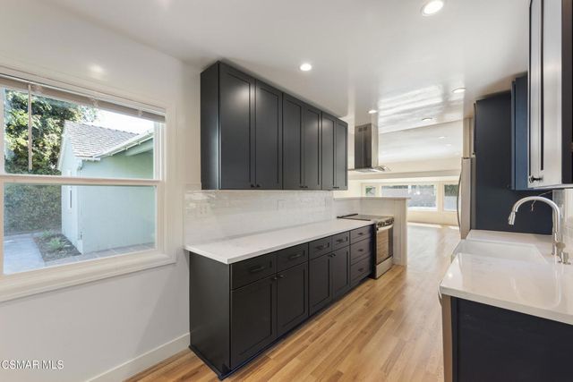 301 Frances Street, Ventura, CA 93003