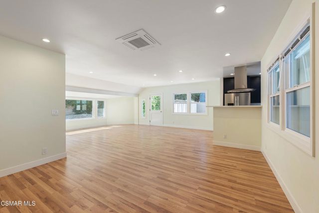 301 Frances Street, Ventura, CA 93003